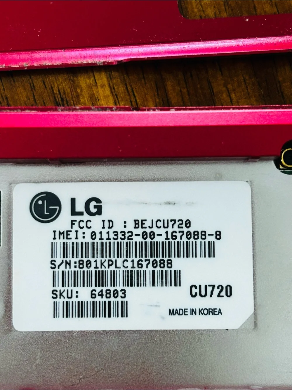 LG CU720 Red Slider Phone with Charger and Black Leather Holster